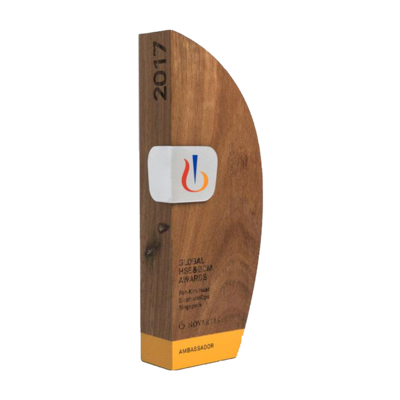 Wooden Trophie image - CRA035 Wooden Trophie image - CRA035